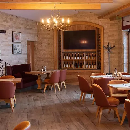 호텔 아이스 앤젤스 4*