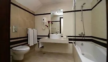 아이스 앤젤스 호텔 보로베츠