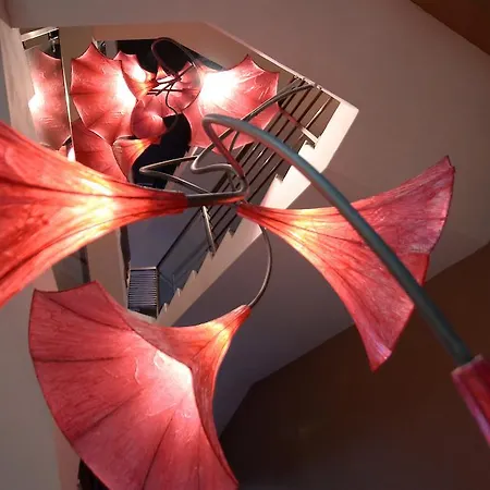 아이스 앤젤스 호텔